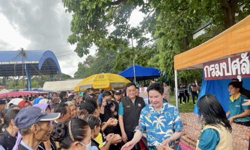 ปศุสัตว์ร้อยเอ็ด “ร่วมติดตาม รัฐมนตรีช่วยว่าการกระทรวงเกษตรและสหกรณ์ (นายอัครา พรหมเผ่า) ลงพื้นที่ร้อยเอ็ด เปิดโครงการ ประมงอาสาพาปลาคืนถิ่น พร้อมมอบพันธุ์ปลาให้เกษตรกร”
