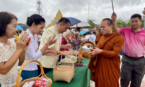 ปศุสัตว์ร้อยเอ็ด “ร่วมโครงการทำบุญตักบาตรวันอาทิตย์จังหวัดร้อยเอ็ด”